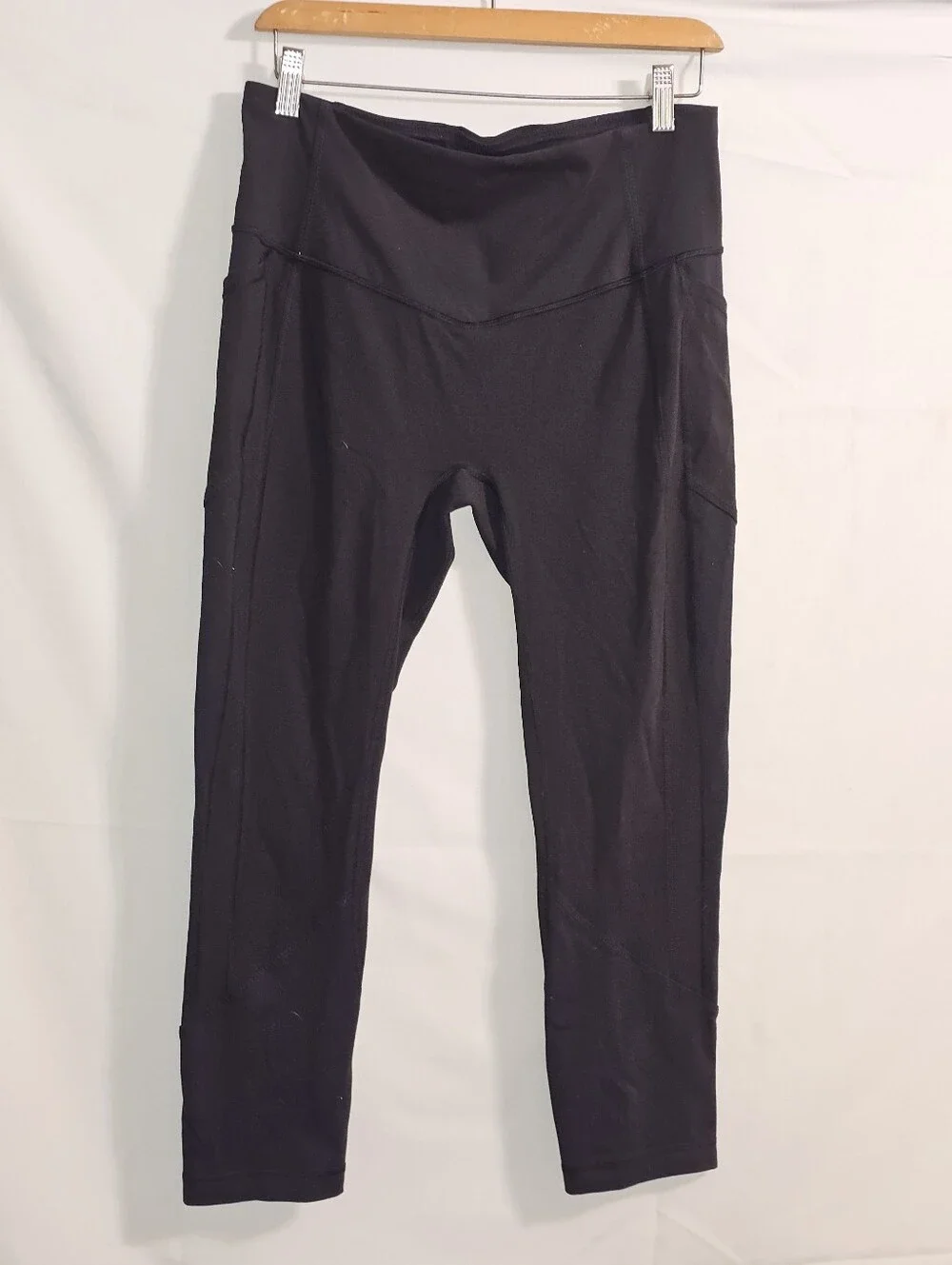 Lululemon All The Right Pl All The Right Places P60416 Crop Leggings. Black Size